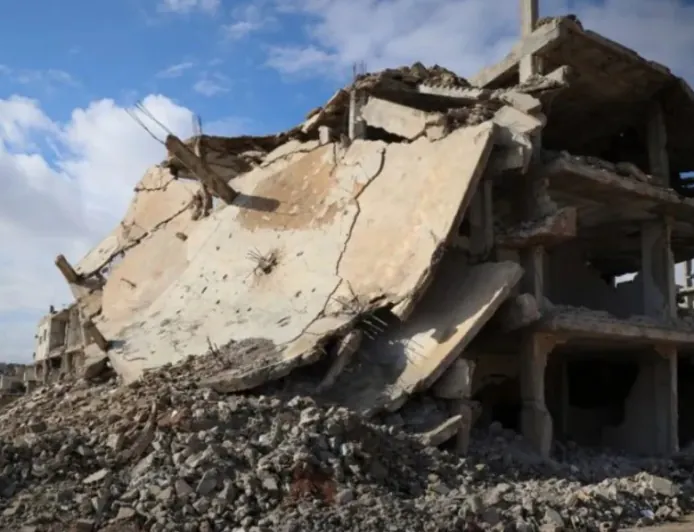 33,400 homes destroyed in Daraa, debris removal faces challenges