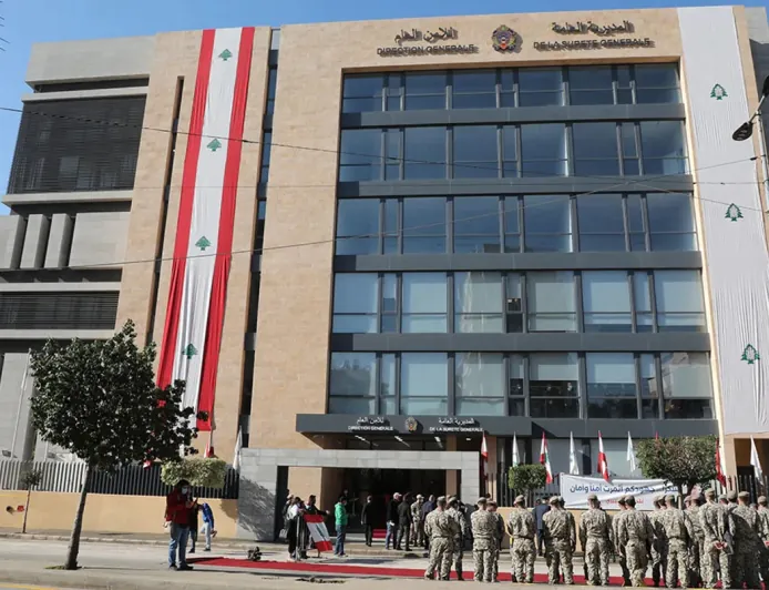 Lebanon extends deadline for regularizing status of Syrian workers until early 2...