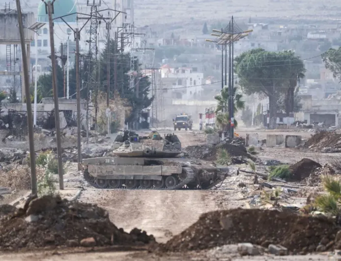 Israel advances into Quneitra countryside, set up checkpoint
