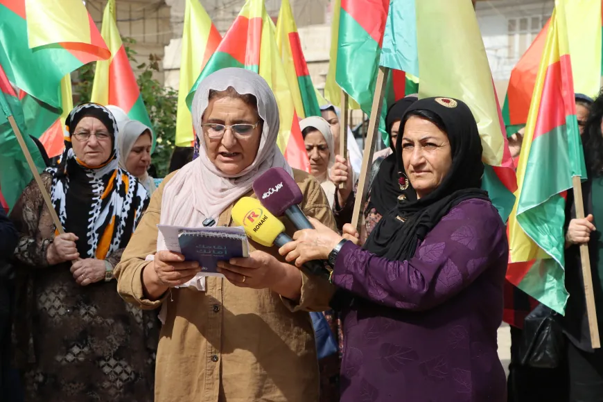 Qamishlo, Hasakah residents: Burning Kurdish flag is attack on revolution's gain