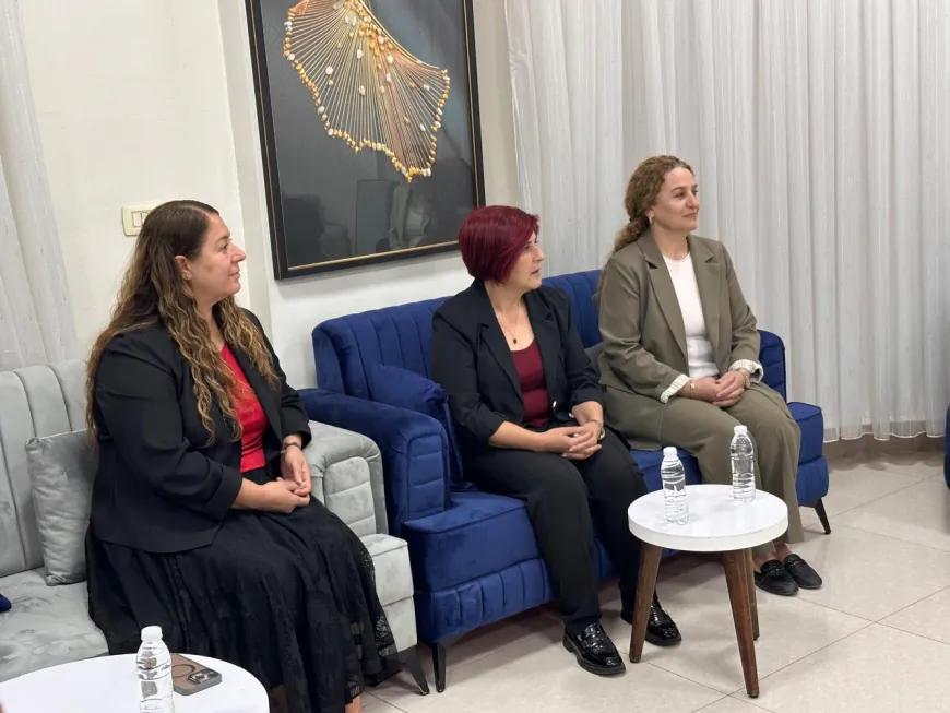 Ilham Ahmed receives delegation from municipalities in N. Kurdistan