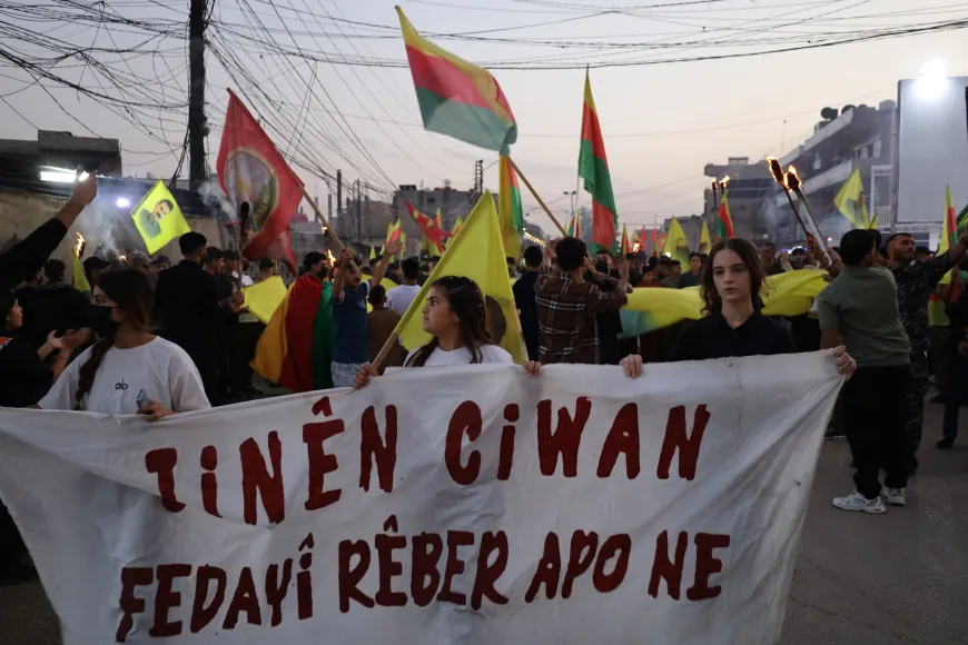 Qamishlo youth condemn international conspiracy against leader Ocalan