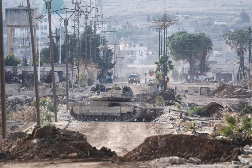 Israel advances into Quneitra countryside, set up checkpoint
