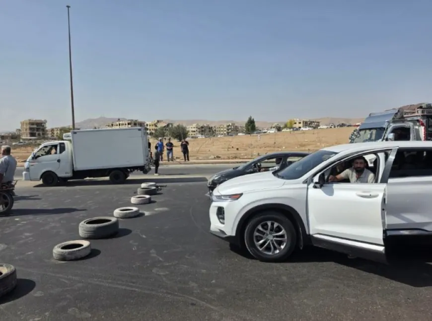 Jobar residents protest reconstruction delays