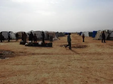 El campamento de Abo Khashab sufre de condiciones deplorables y las organizaciones no se mueven