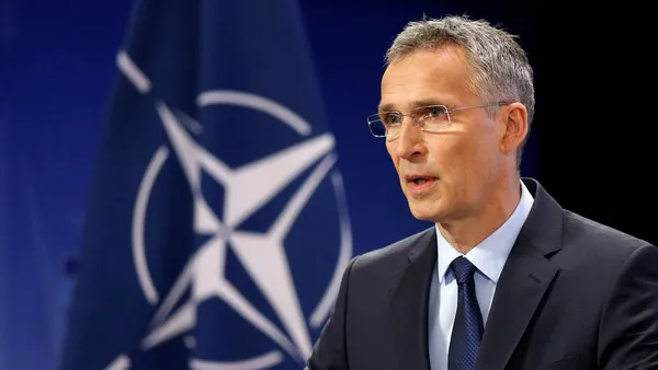 _El enfoque general de la coalición internacional es permanecer en Siria ahora