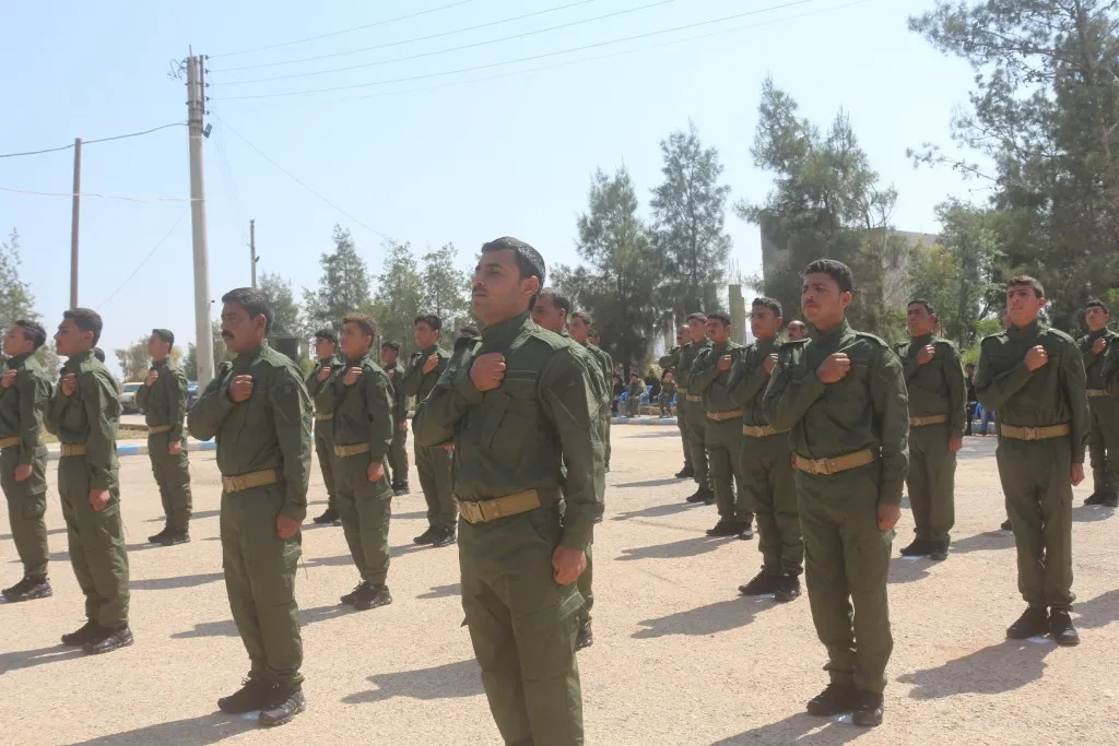 Curso de graduación de las Fuerzas de Seguridad Interna en Manbij