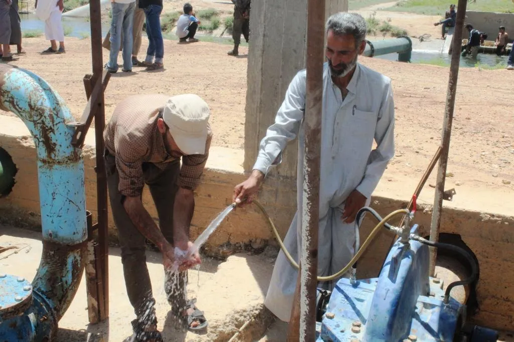 Reparación de bombas de agua en la ciudad de al-Raqqa beneficiando a unas 24,000 personas