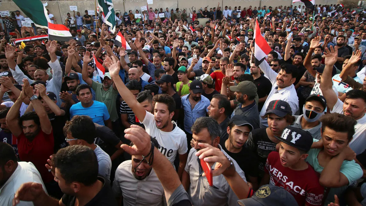 Demo renovada en al-Basra y seguridad la dispersa por la fuerza