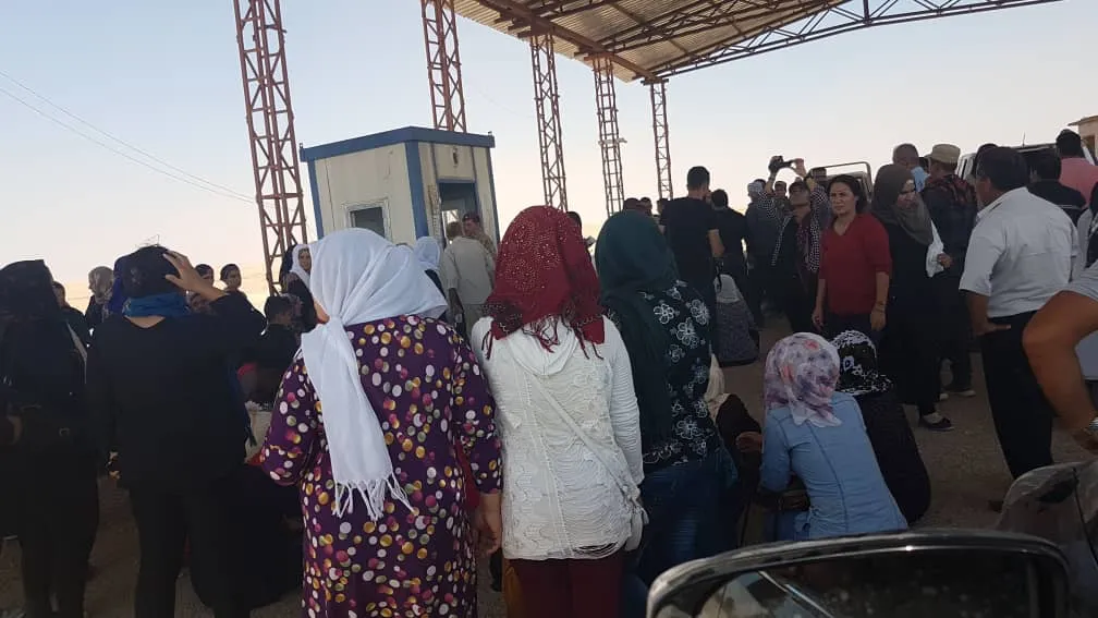 Fuerzas iraquíes evitan que las personas del norte de Siria lleguen a Şêngal