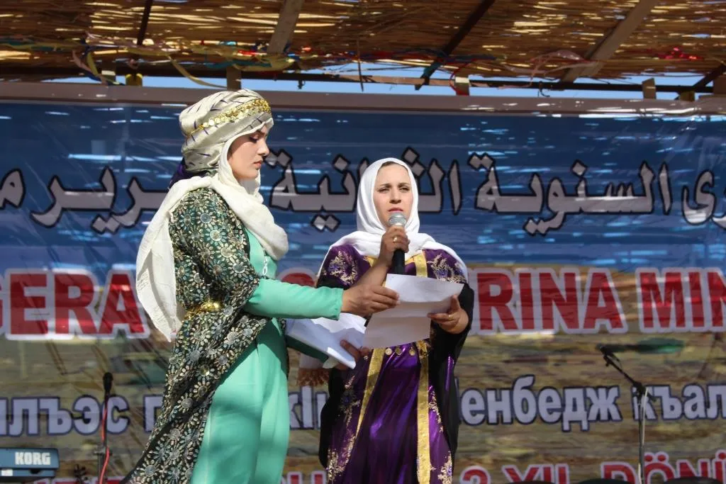 Nazifa Khelo felicitó al aniversario de la liberación de Manbij