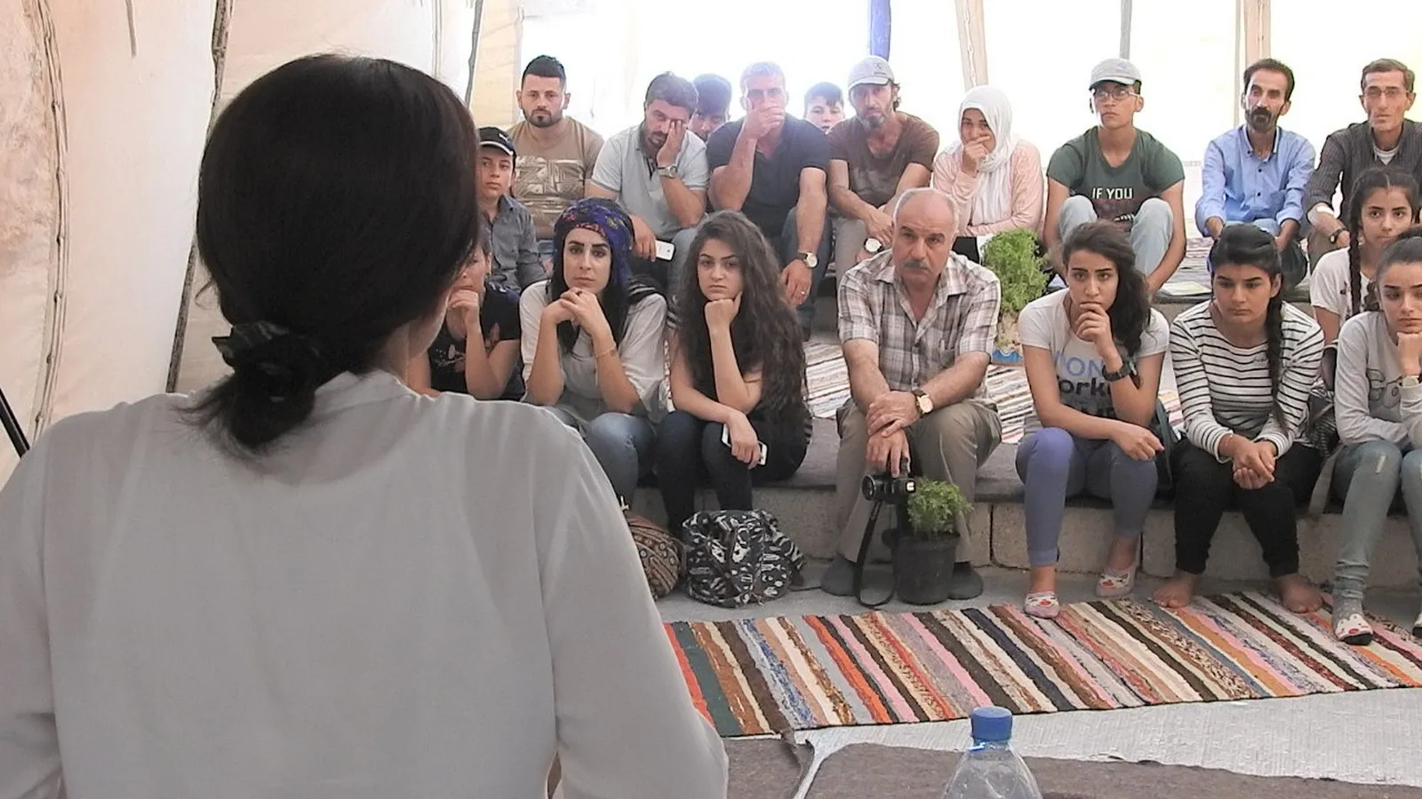 Entrenamiento de fotografía técnica comenzó en al-Shahba