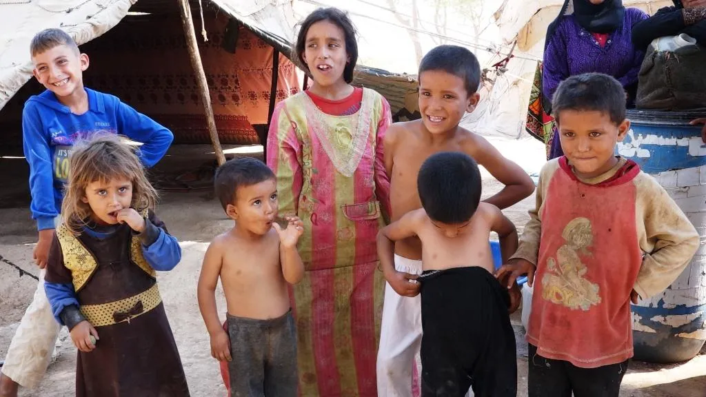 Personas desplazadas en la campiña de al-Raqqa necesitan ayuda