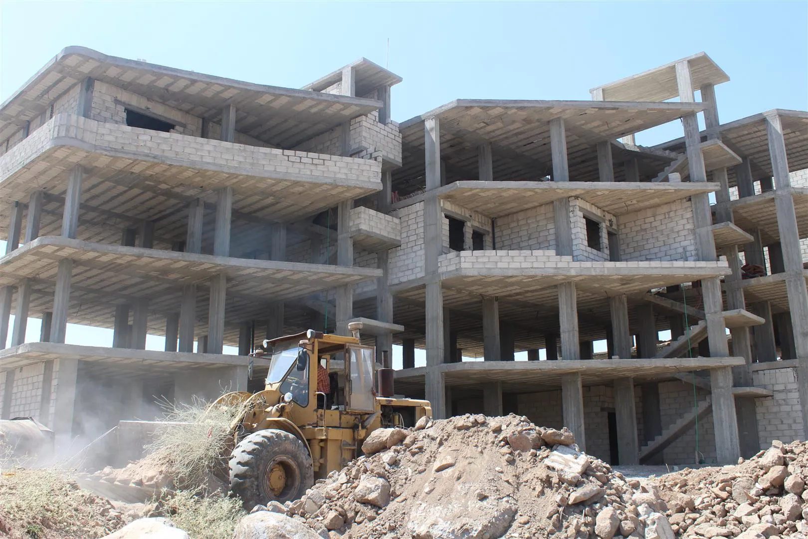 La seguridad y la estabilidad promueven el desarrollo de la construcción en Dêrik
