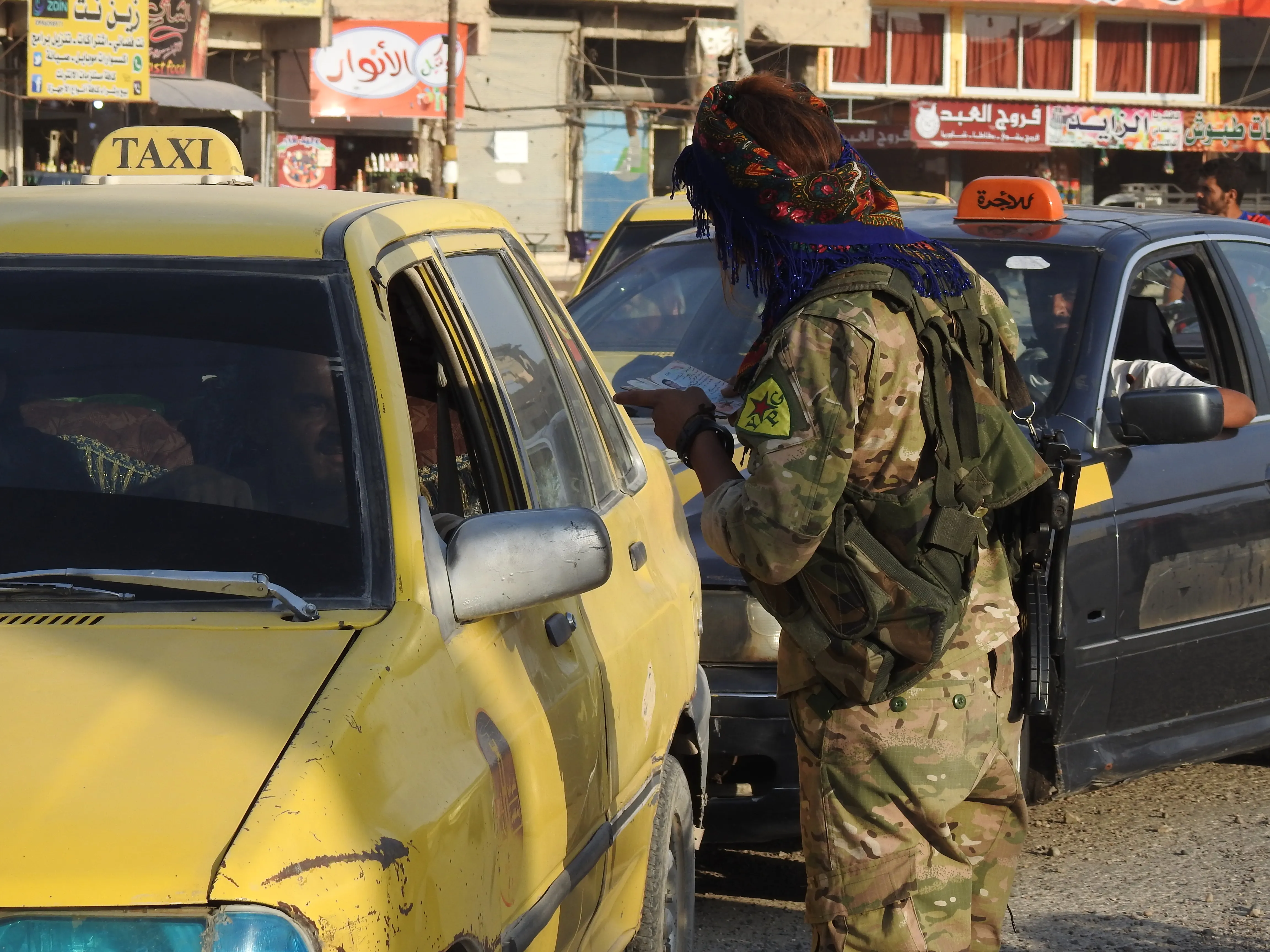 Las mujeres de Al-Raqqa un año después de liberarse de la oscuridad de IS -3