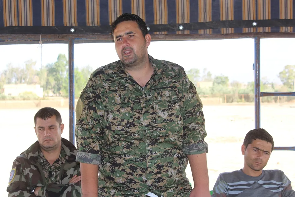 SDF y FSP pidieron a la gente de al-Tabqa que se mantuviera alerta ante la sedición turca