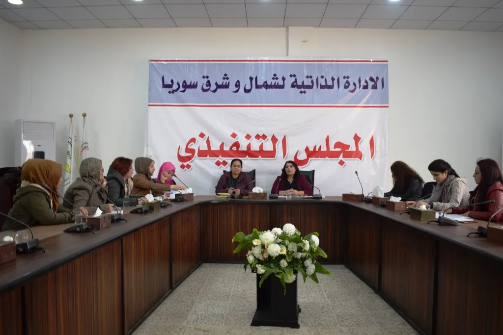 Cuerpo de Mujeres y sus comités celebran la primera reunión en el norte y este de Siria con la asistencia del Consejo Ejecutivo
