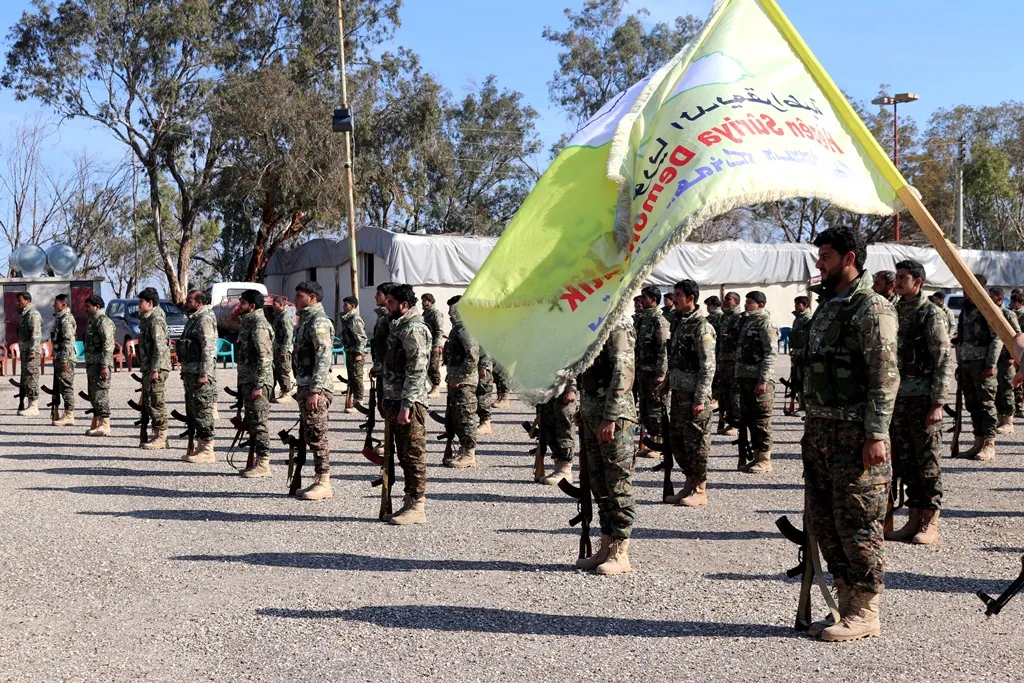 Gente de Al-Tabqa describió a SDF como "creadores de libertad"