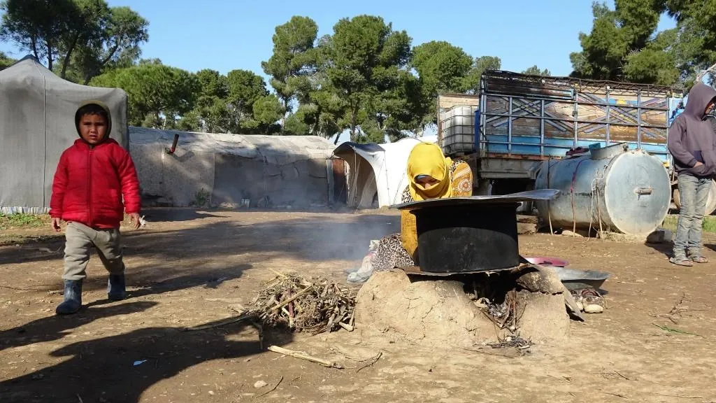 Personas desplazadas en el campamento de Yarub piden ayuda
