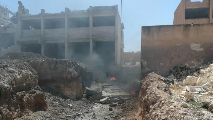Bombardeo aéreo y terrestre de zonas desmilitarizadas