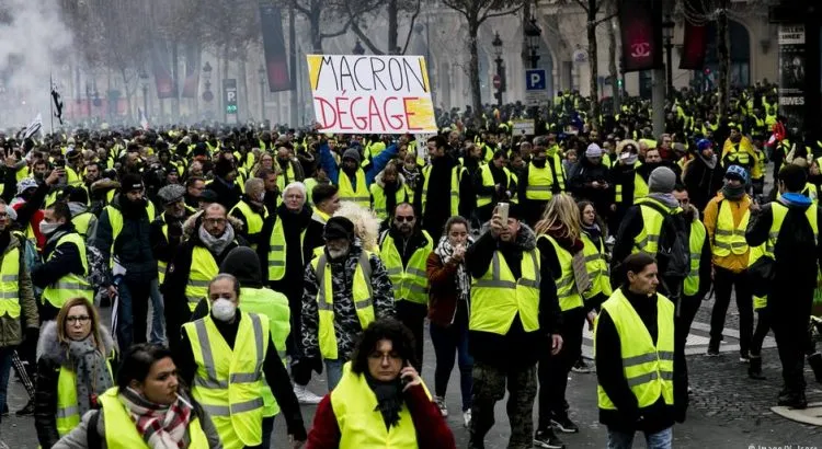 Chalecos amarillos: Nuevas demostraciones, números declinados.