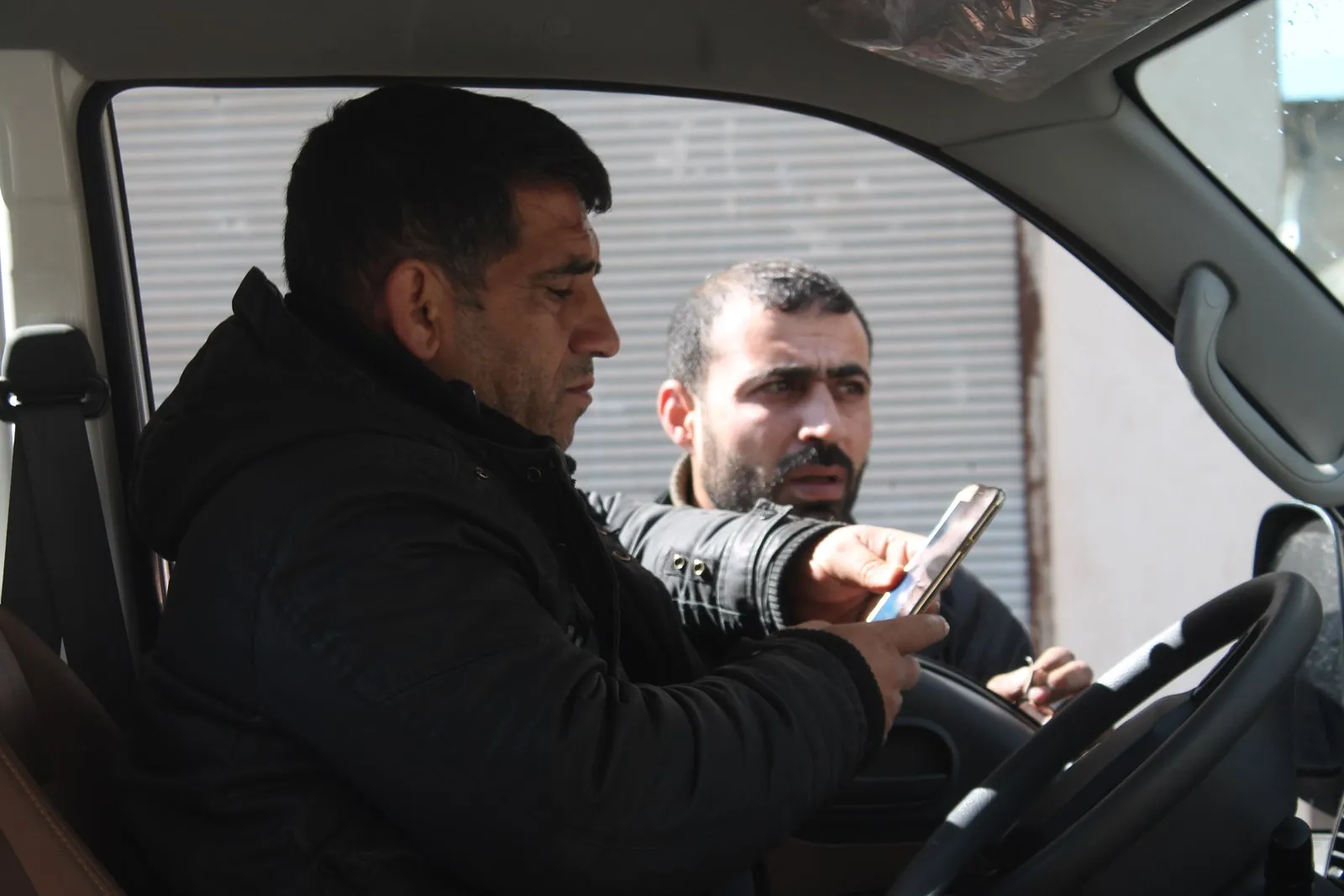 Con espíritu de responsabilidad y organización, la  gente de Afrin participó en la resistencia