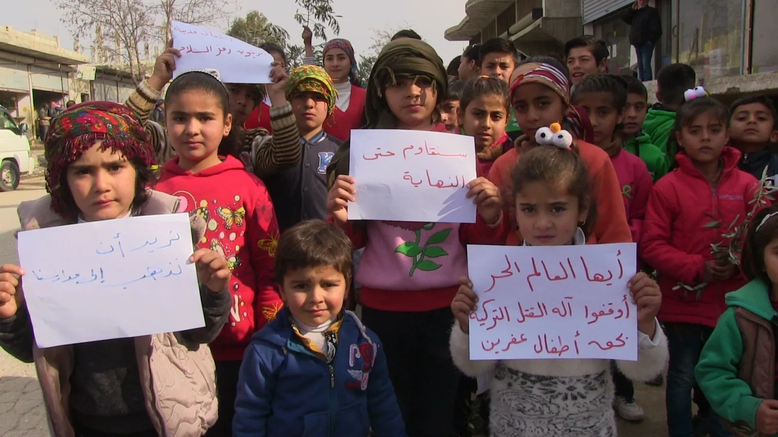 ¿Cómo pasaron los estudiantes de Afrin y Shahba durante un año de desplazamiento?