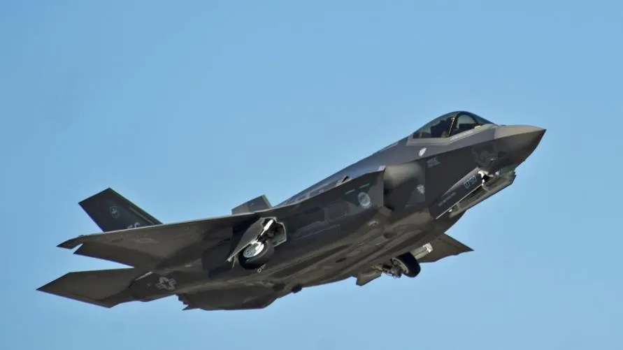 "Estados Unidos se prepara para dejar de entregar aviones de combate modernos a Turquía", dijeron funcionarios a Reuters