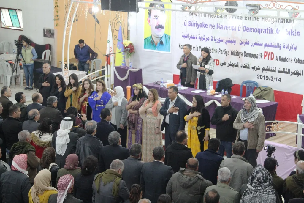 Confianza otorgada a los administradores y varias decisiones tomadas en la conferencia de PYD en Kobani