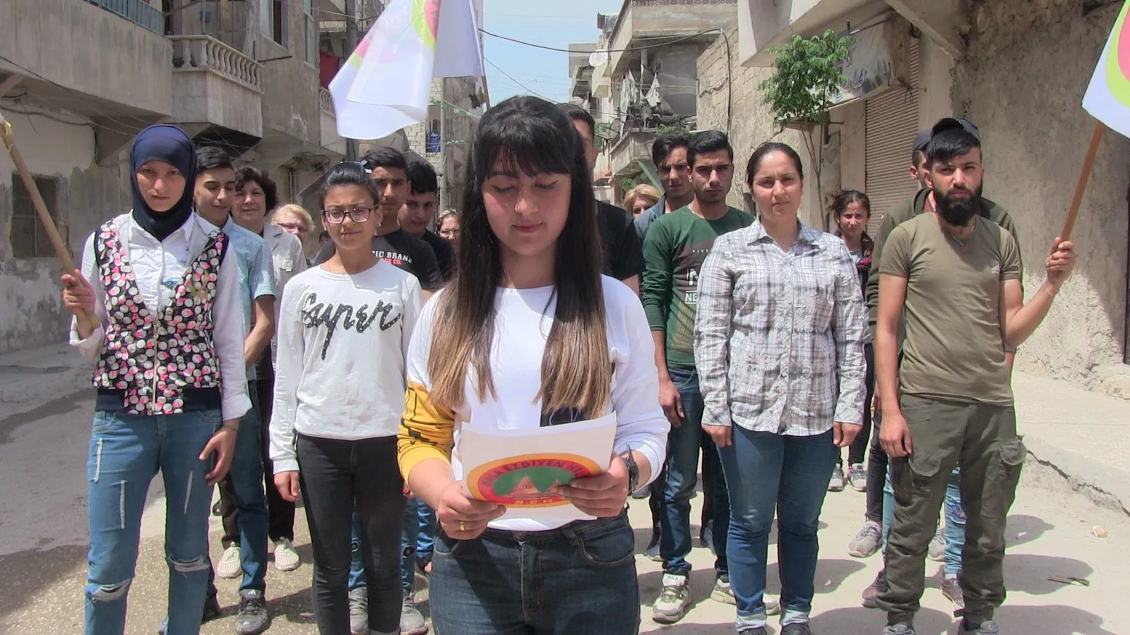 Jóvenes Yazidi: romperemos el muro de ocupación
