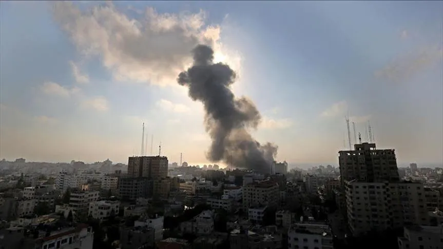 Bombardeo mutuo entre Gaza e Israel y 17 palestinos detenidos en Cisjordania