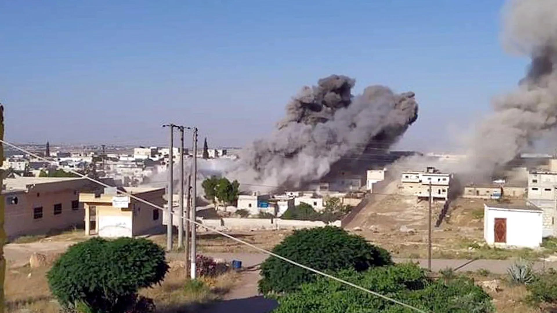 Al-Nusra declaró "última batalla" con apoyo turco contra el régimen en Idlib y campiña de Hama