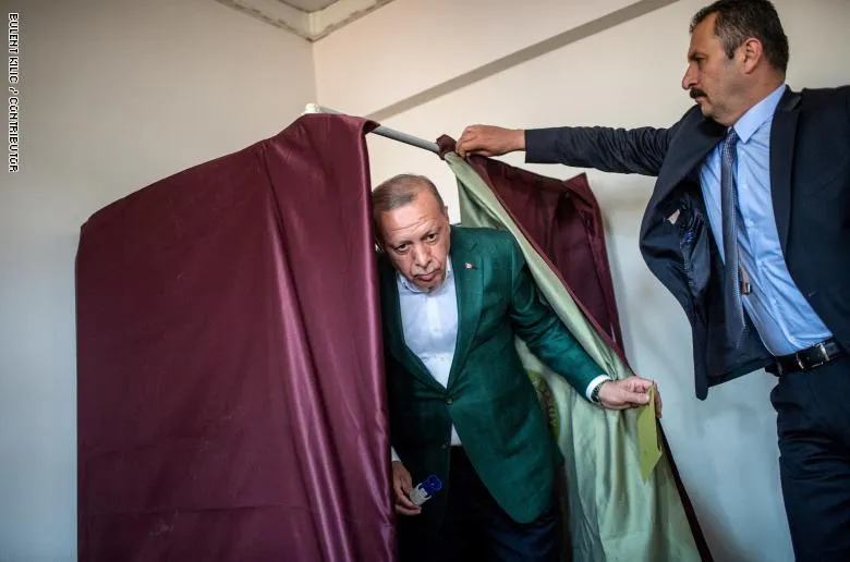 Turquía al abismo debido a la dictadura de Erdogan