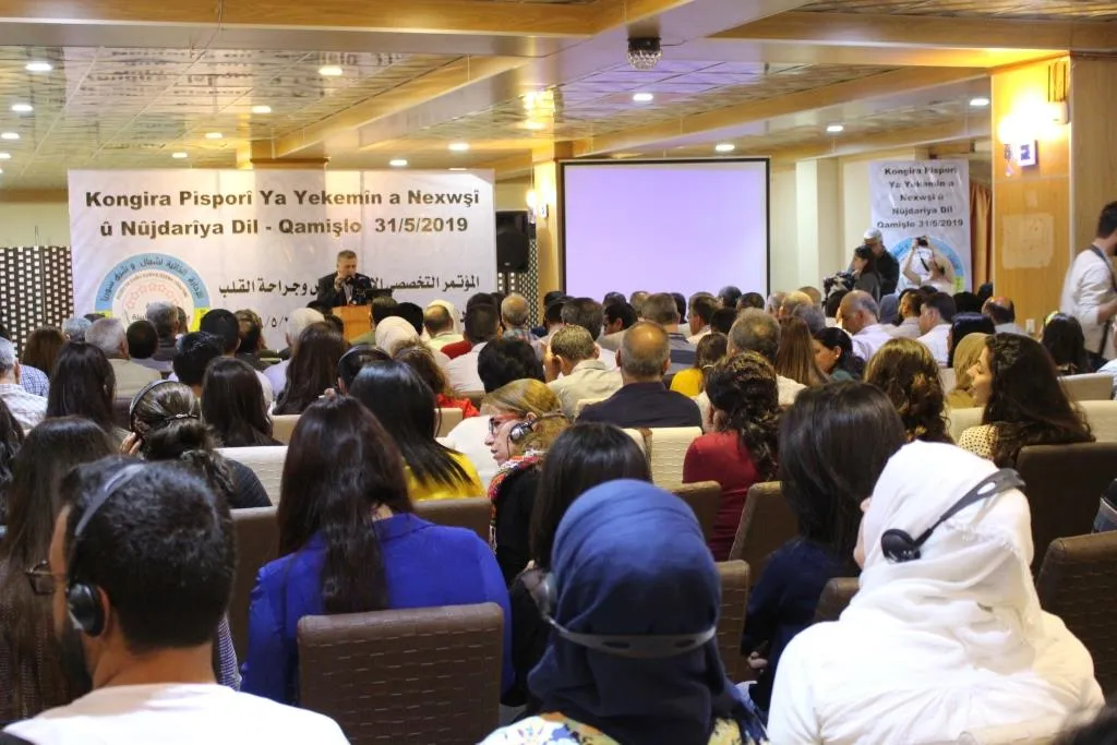 1er congreso especializado en cardiología y cirugía realizado en Rojava