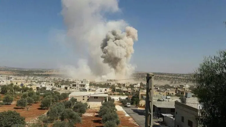 Nuevas redadas en Idlib y Hama, mientras se amplía el control del régimen