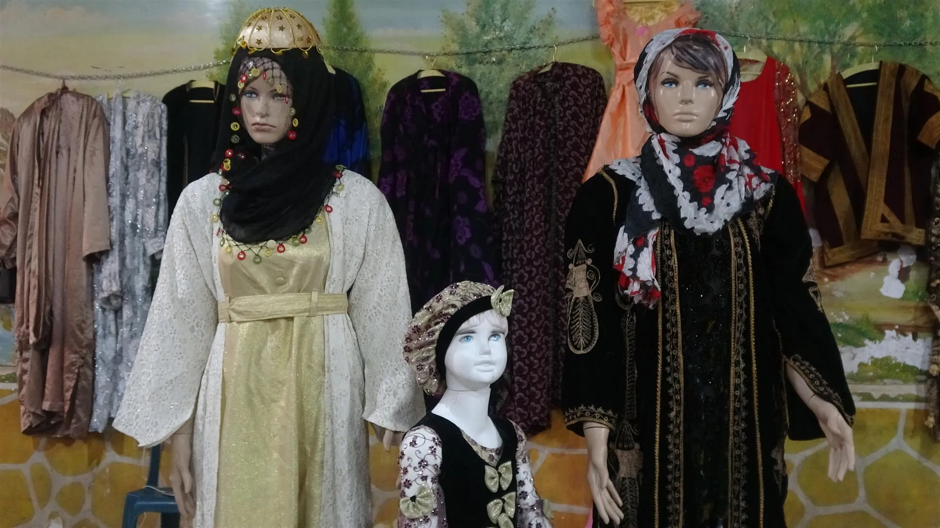 "Hay que estar orgullosos de su atuendo tradicional"