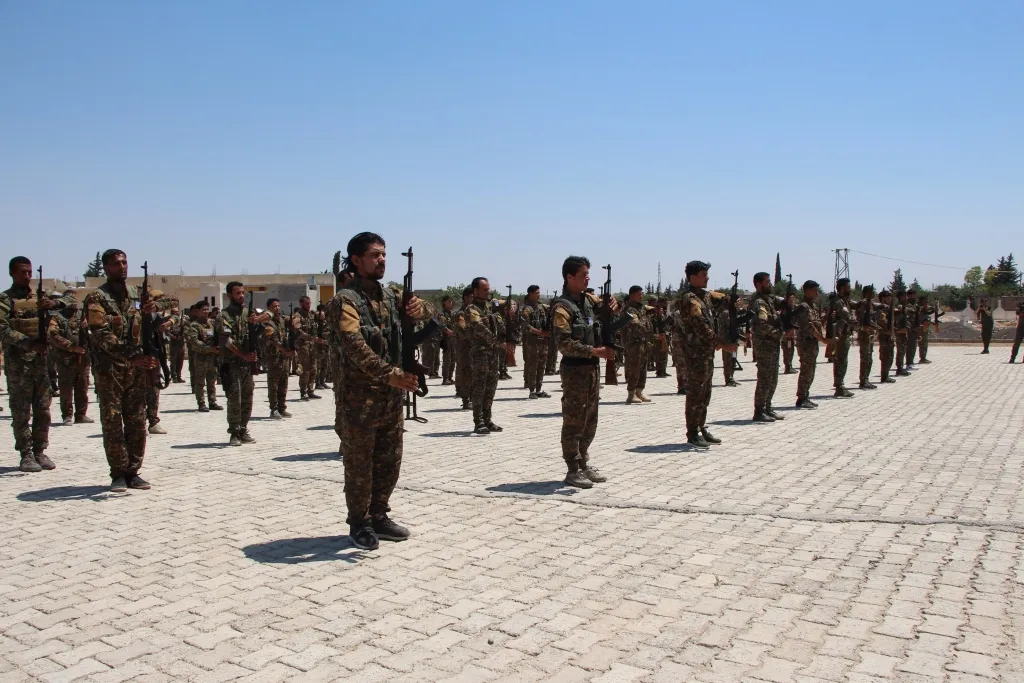 Manbij despidió a un luchador en MMC