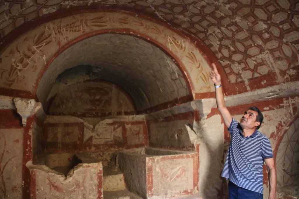Descubre las antigüedades de la ciudad de Hierápolis de Manbij ...