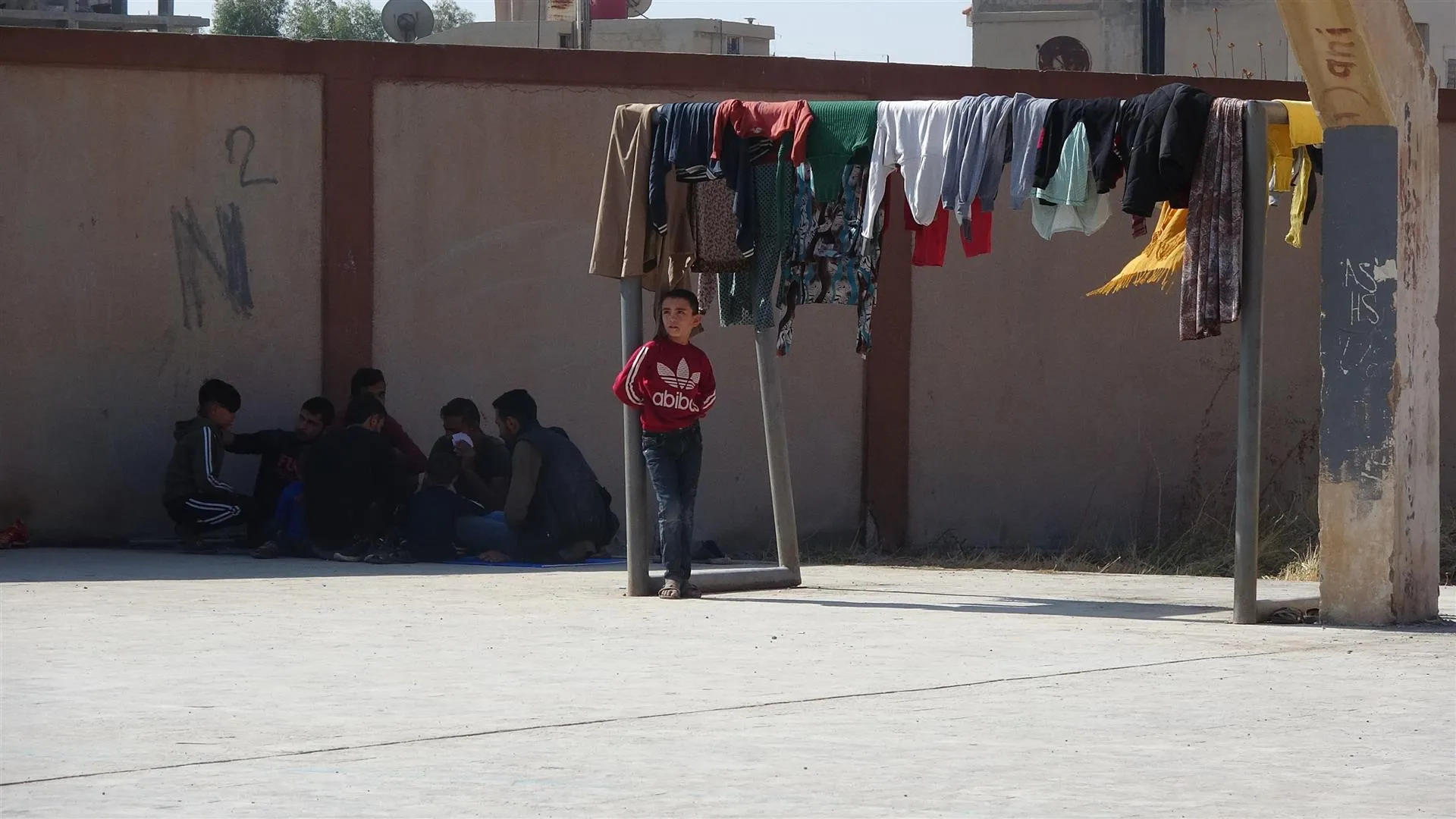 300,000 refugiados exigen regresar a sus hogares