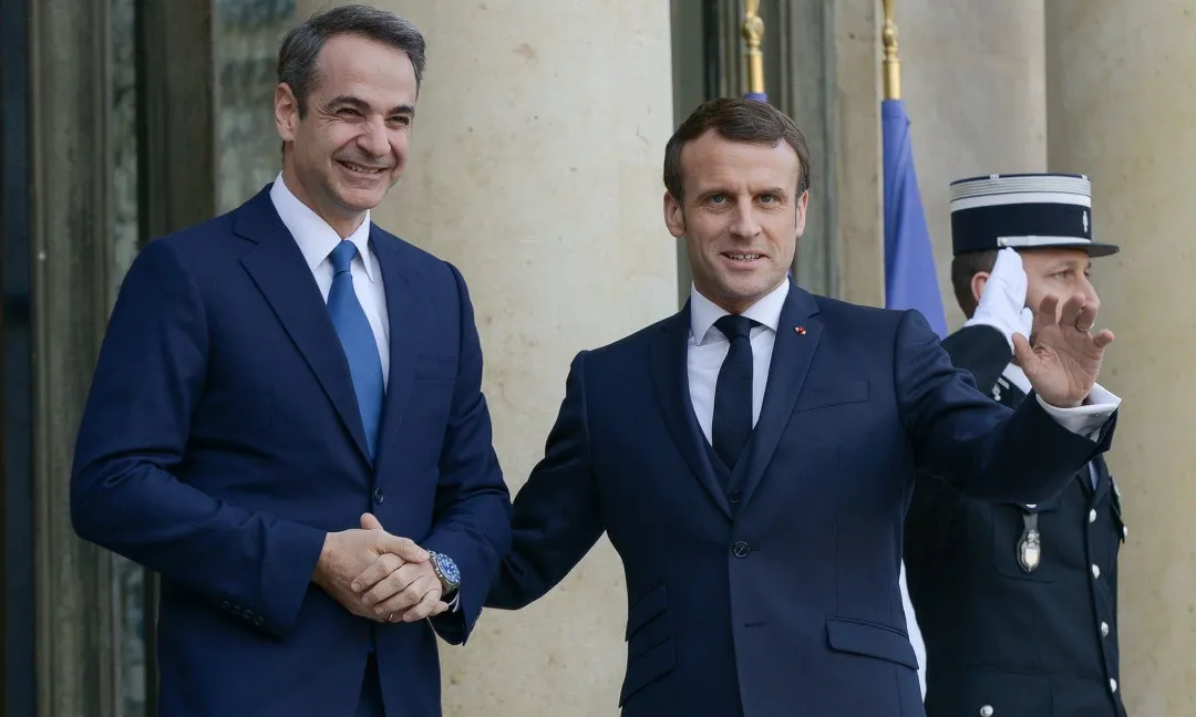 Una asociación estratégica para enfrentar a Turquía... Francia envía buques de guerra para apoyar a Grecia