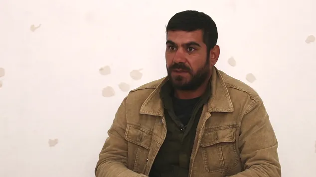 Después de presenciar violaciones, se entregó a SDF