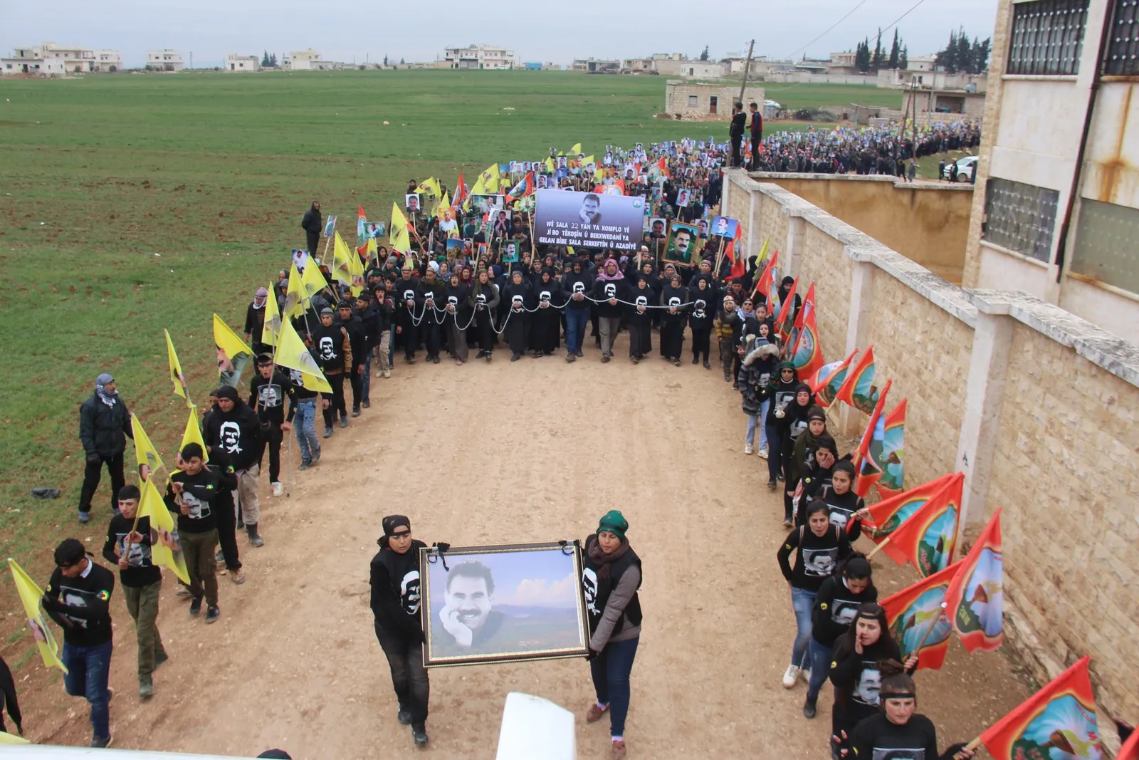Demo en al-Shahba para condenar la conspiración internacional