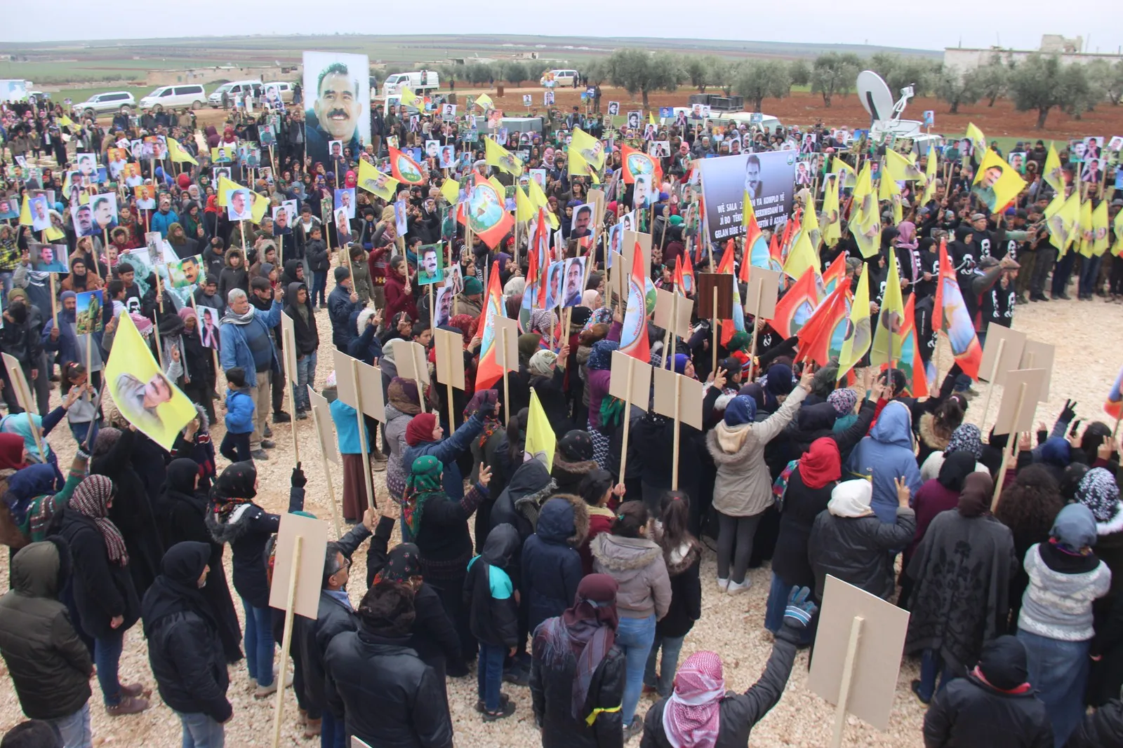 Demo en al-Shahba para condenar la conspiración internacional