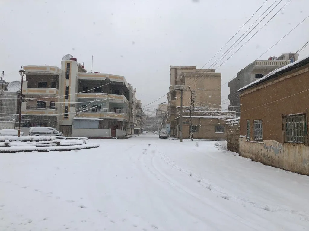 En video... el regalo de invierno enviado a la gente de Qamishlo