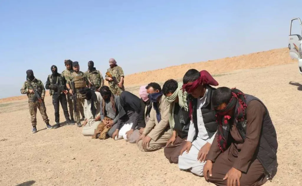 Células de ISIS arrestadas en el campo de Deir ez-Zor