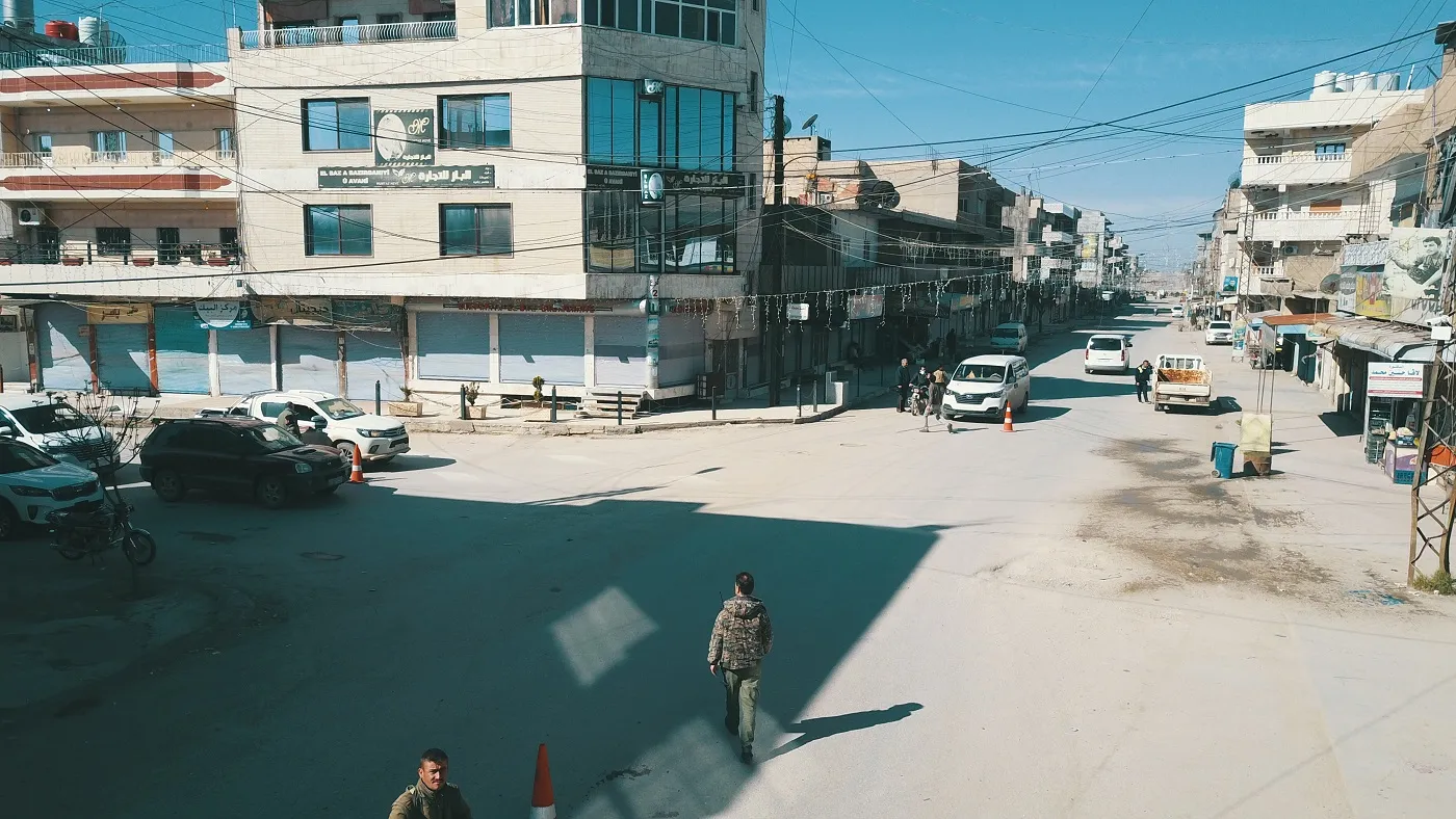 En foto y video .. toque de queda en Qamishlo