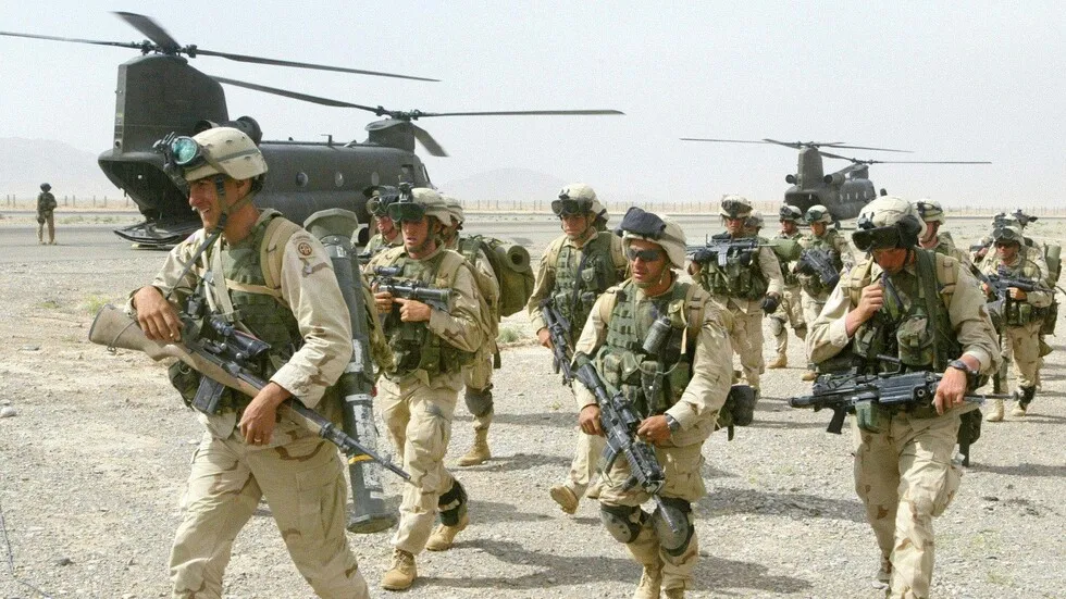 Primer revés para poner fin a la guerra, ataque aéreo estadounidense contra los talibanes