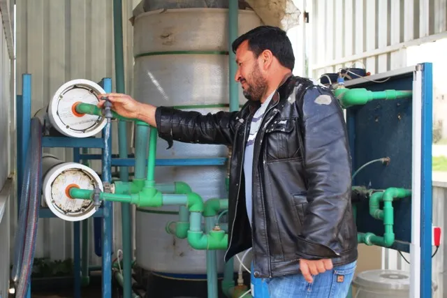 ​​​​​​​Planes para proporcionar agua en el campo del sur de Hasakah