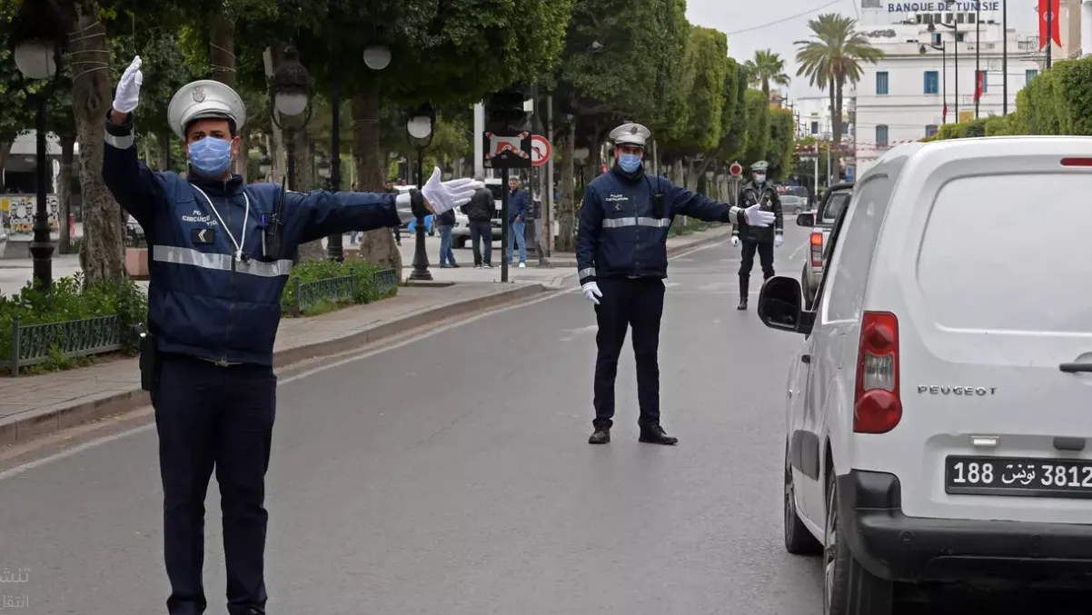 Túnez frustra ataque "terrorista de  Corona" entre hombres de seguridad