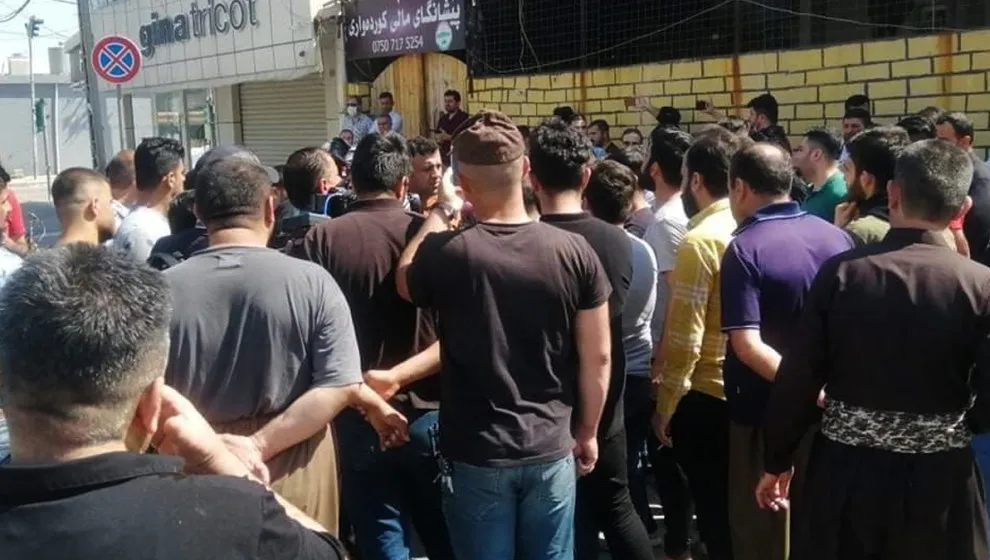 ​​​​​​​Concentración en Hewler, Sulaymaniyah por la reanudación del trabajo